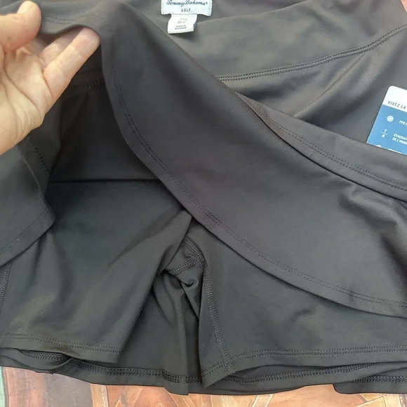 NWT Tommy Bahama Skort Skirt Size Medium Solid Black Pockets Golf Tennis - Picture 5 of 7